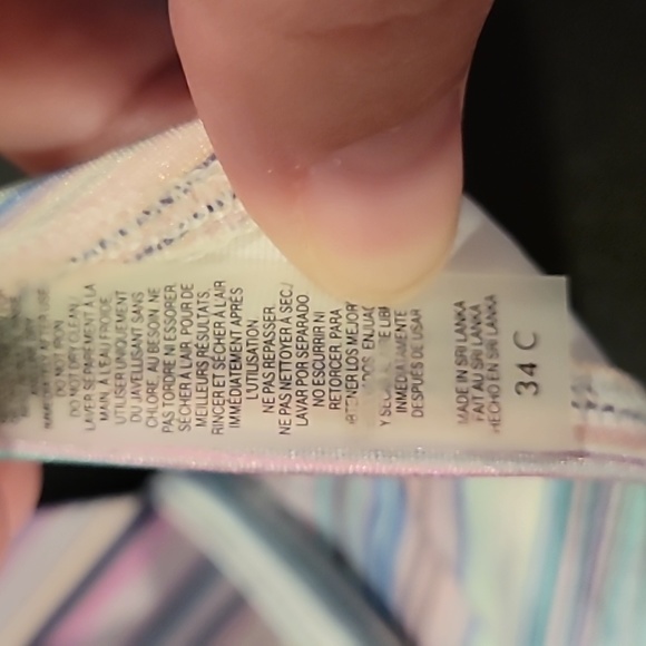 Victorias secret Hottie Halter bikini top, like new, size 34C - Picture 7 of 9